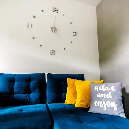Apartament White