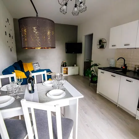 Apartment Apartament White *